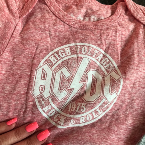 NEW ❤️ AC/DC ONSIE • UNISEX - Picture 2 of 5